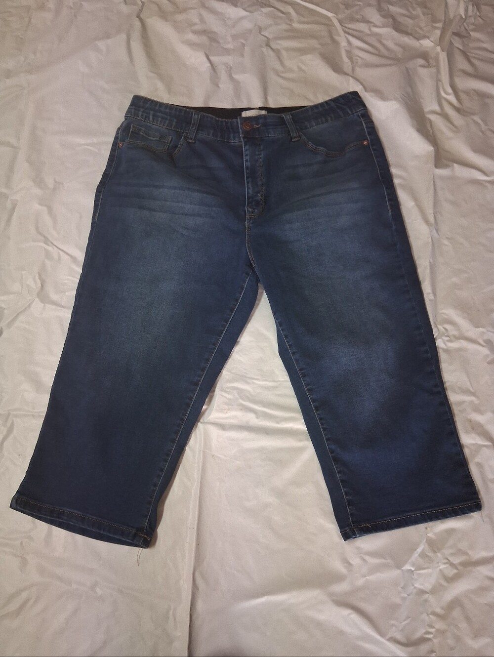 Angels Forever Young Everluxe Sculpt Crop Relaxed Fit Women's Jeans in Dark Blue